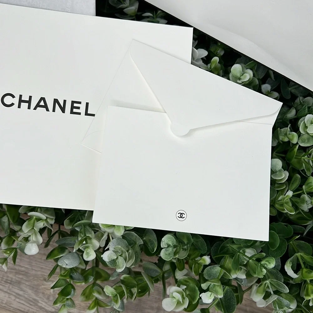 CHANEL Authentic White Shopping Bag Gift Set